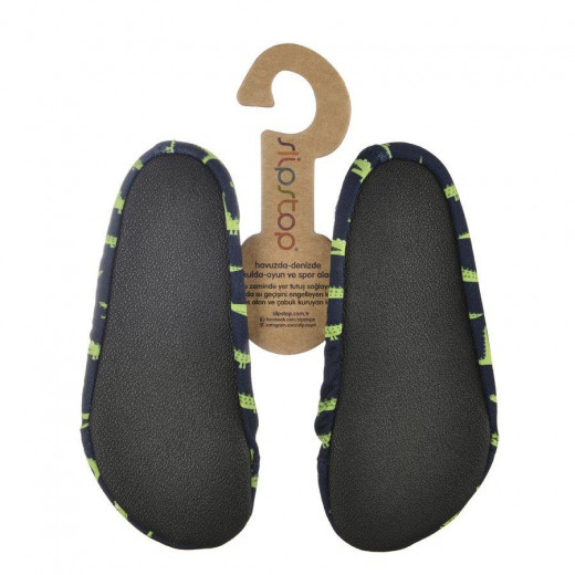 حذاء مقاوم للماء, بمقاس صغير جدا, بتصميم جاتور, من سليب ستوب