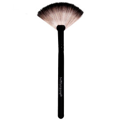 Bellapierre Cosmetics, Fan Brush