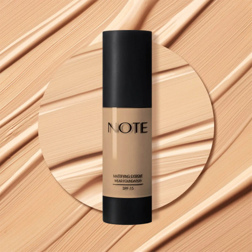 Note Cosmetique Mattifying Extreme Wear Foundation - No 03