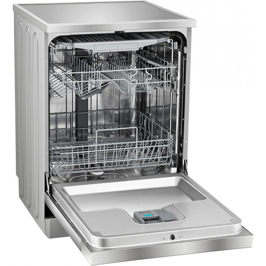 Hisense  dishwasher with 15 place settings,3 baskets,8 programmes,dry+,3 in 1, self clean