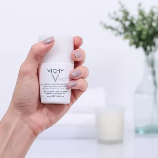 Vichy Deodorant Roll On Soothing Anti Perspirant Treatment 48 Hour