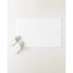 Madame Coco Charles Foot Towel, White, 50x80 cm