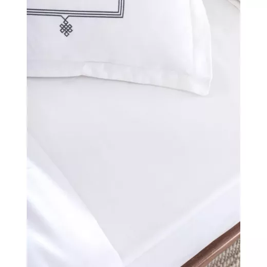 Madame Coco Lilas King Size Embroidered Duvet Cover Set - Satin