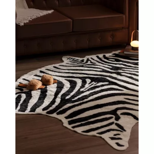 Madame Coco Rug Aleon Cowhide - Black/White - 150x200 cm