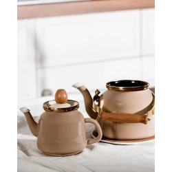 Madame Coco Bonneville Teapot