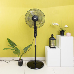 Geepas stand fan black